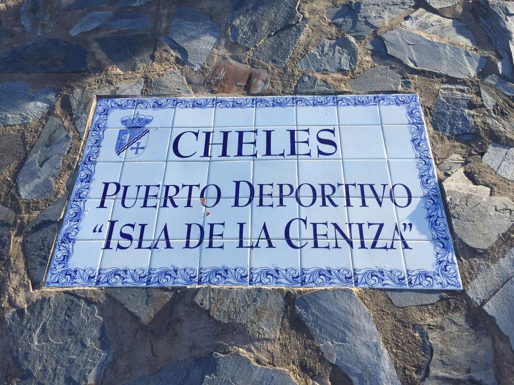 Hostal Rural La Casa Verde Cheles Kültér fotó