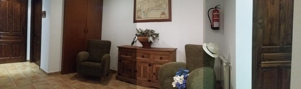 Hostal Rural La Casa Verde Cheles Kültér fotó